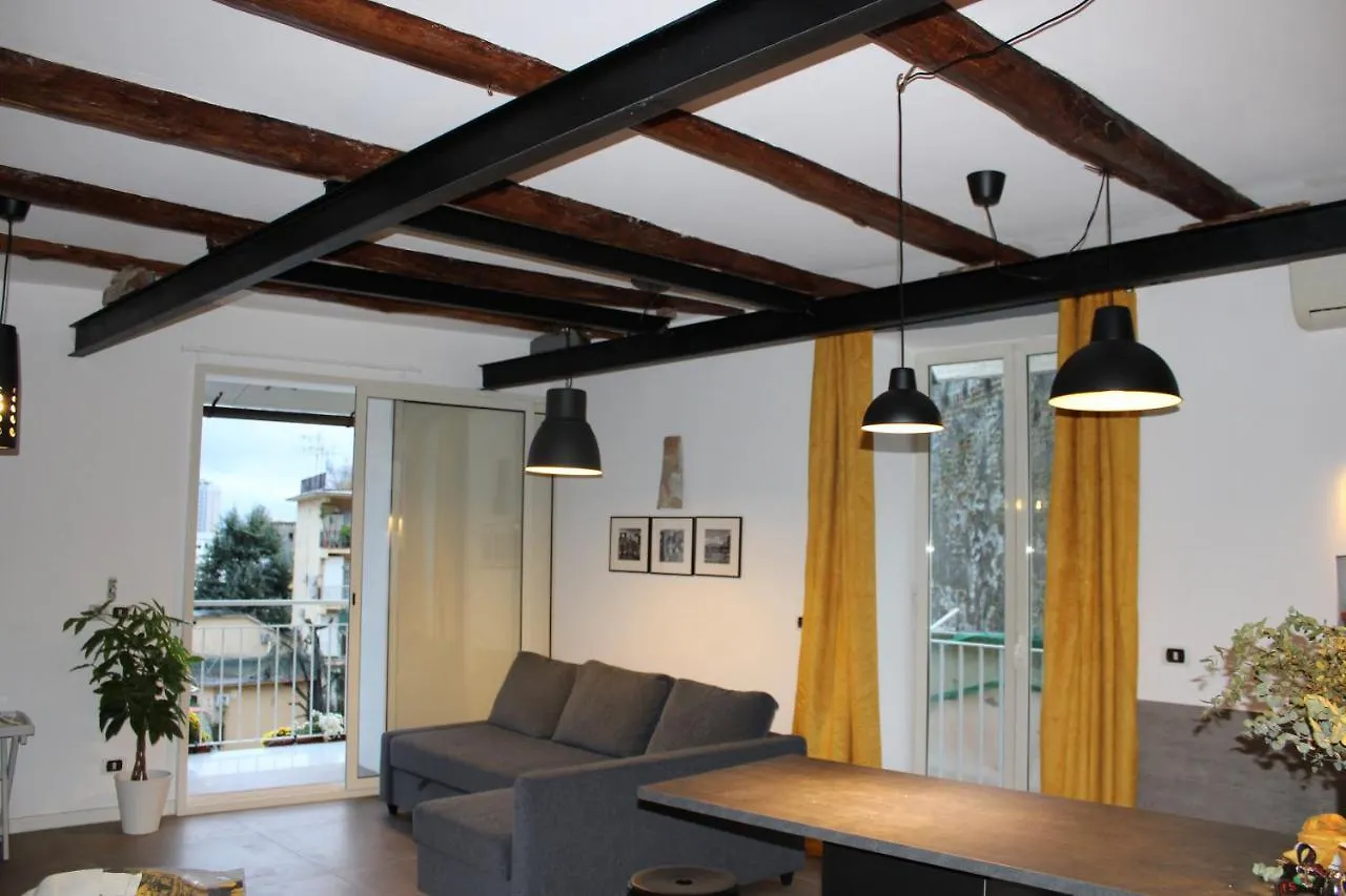 Montesanto 77 Casa Panoramica Al Centro Storico Apartman Nápoly